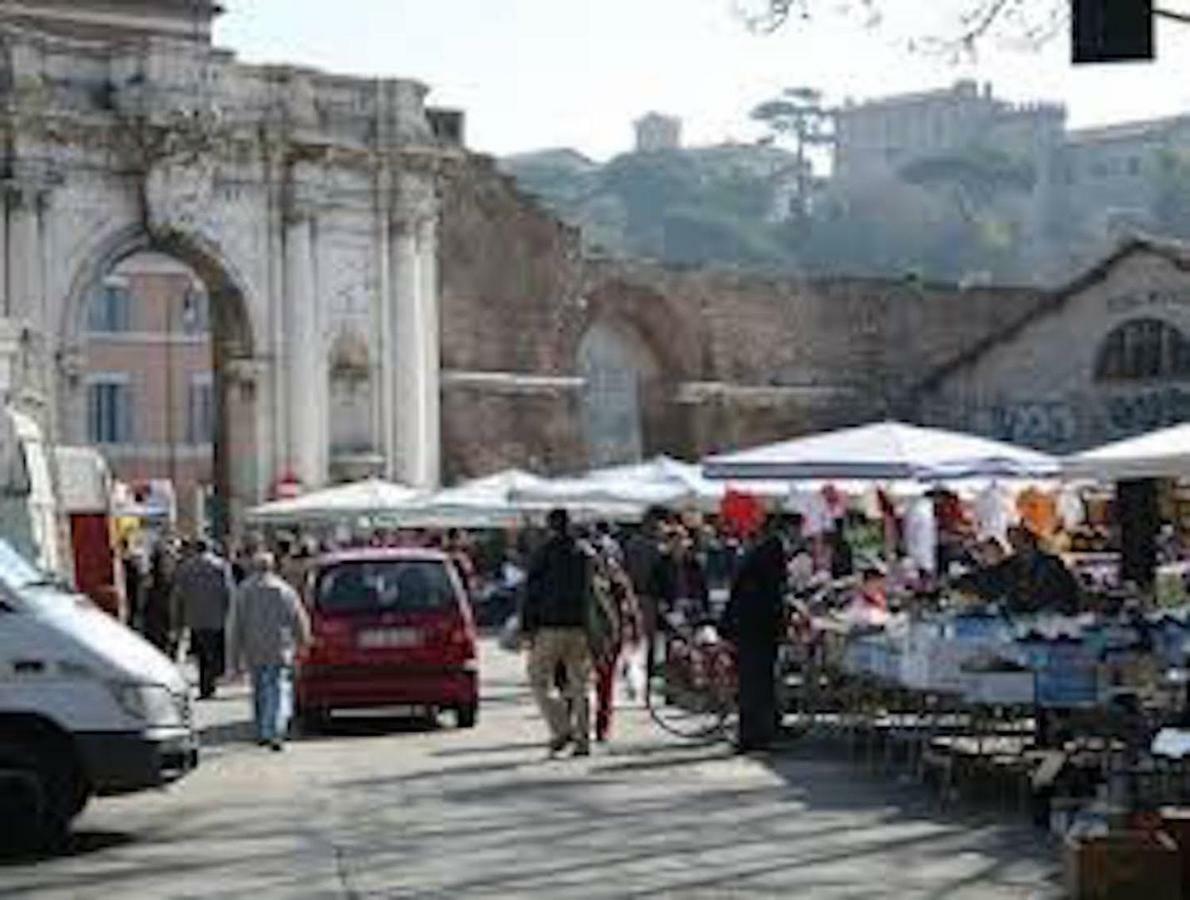 Panoramic Castle Apt Trastevere Roma Ngoại thất bức ảnh