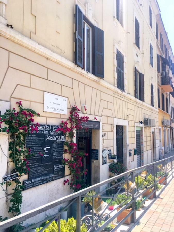 Panoramic Castle Apt Trastevere Roma Ngoại thất bức ảnh